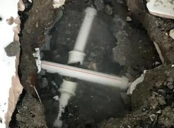 红河阳台漏水维修公司为您分享楼上楼下漏水怎么处理